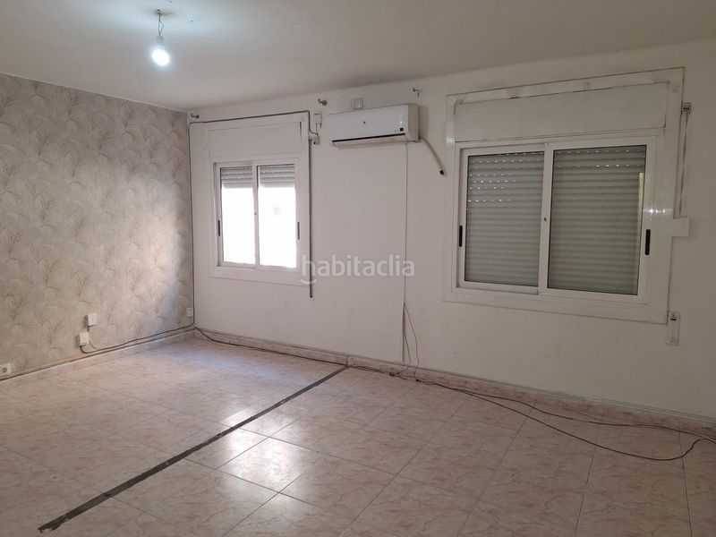 Foto cf410e50-e9c7-4dff-9435-363c8f7e3f46. Planta baixa a Pont Vell Ripollet