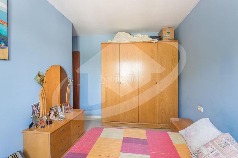 Foto f424c1ba-e157-43da-8d91-09f4f5ef5e6a. Pis amb calefacció a Espronceda Sabadell