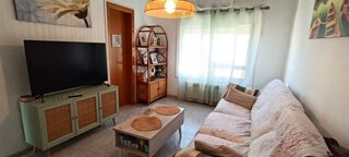 Flat  Carrer santa cecilia de. Acogedor piso en la creu de barberà.