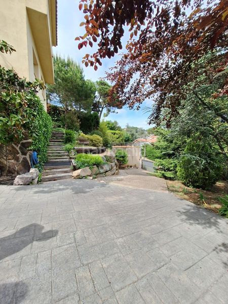 Foto 3db51405-4bd2-4d39-80a8-403fe7fe7b02. Casa amb calefacció aparcament piscina a El Racó-Sant Feliu del Racó Castellar del Vallès