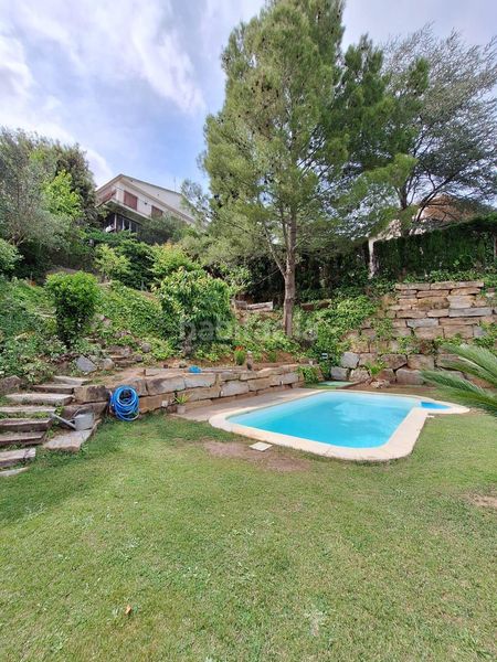 Foto ddd3982d-4a13-4574-9229-14e84cbdd855. Casa amb calefacció aparcament piscina a El Racó-Sant Feliu del Racó Castellar del Vallès