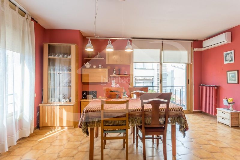 Foto 0a193ff6-eecb-4f86-ae30-43cfd14c707d. Appartement avec chauffage dans Eixample Sabadell