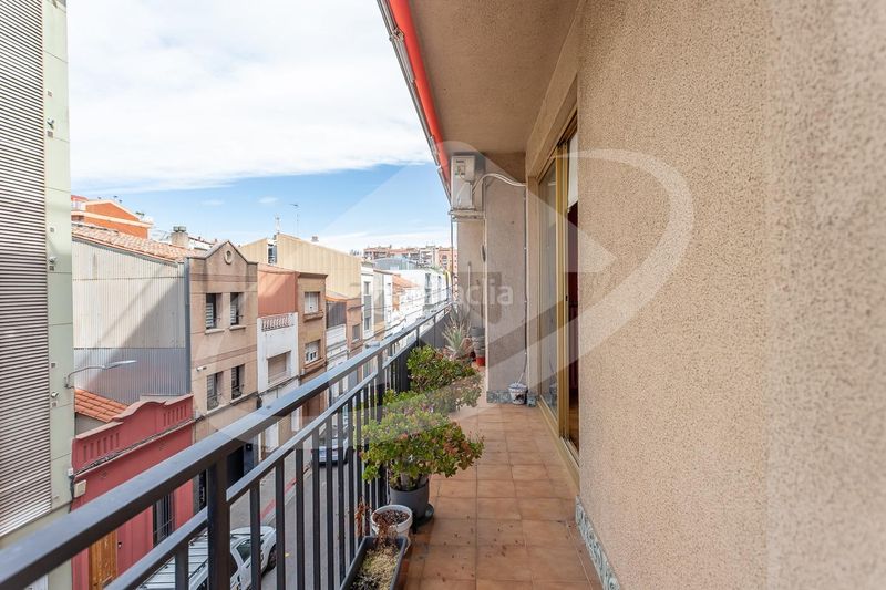 Foto 291c19c0-5f62-4ff3-89da-ba75b4177c3c. Appartement avec chauffage dans Eixample Sabadell