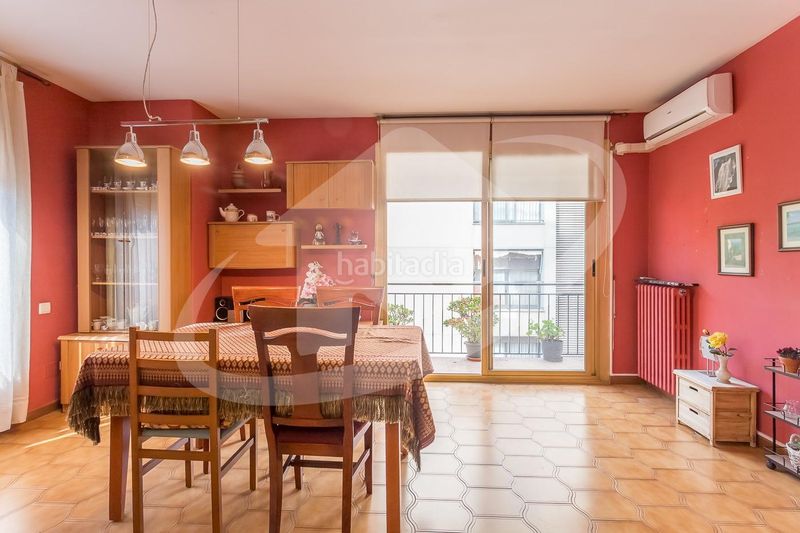 Foto d8ae7264-bdae-4a9f-8766-844b95c8f490. Appartement avec chauffage dans Eixample Sabadell