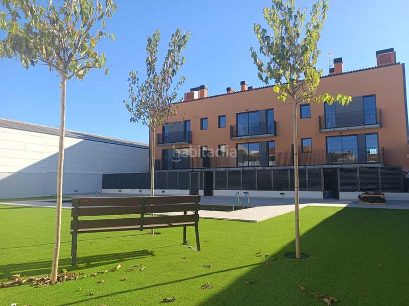 Foto 65da05a8-a946-43e7-b024-760114a05a48. Planta baixa amb calefacció aparcament piscina a Sabadell