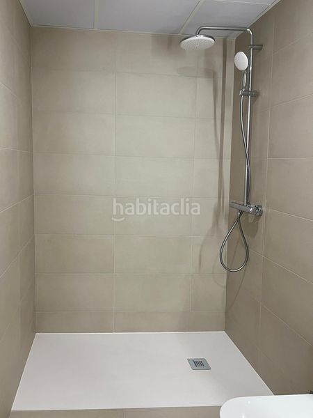 Foto 942c8a61-60a7-49ff-9ea7-51339831d7c4. Planta baixa amb calefacció aparcament piscina a Sabadell