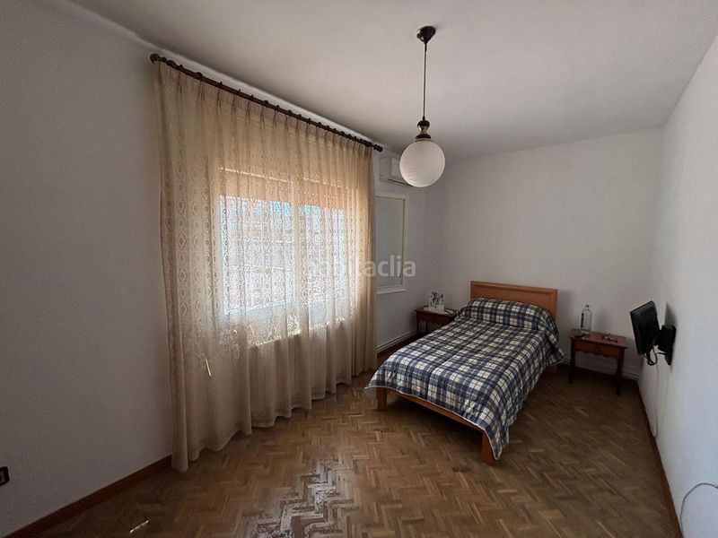 Foto ea0dff1e-f53b-48c3-ac40-fa439443da71. Casa amb calefacció a Creu de Barberà Sabadell