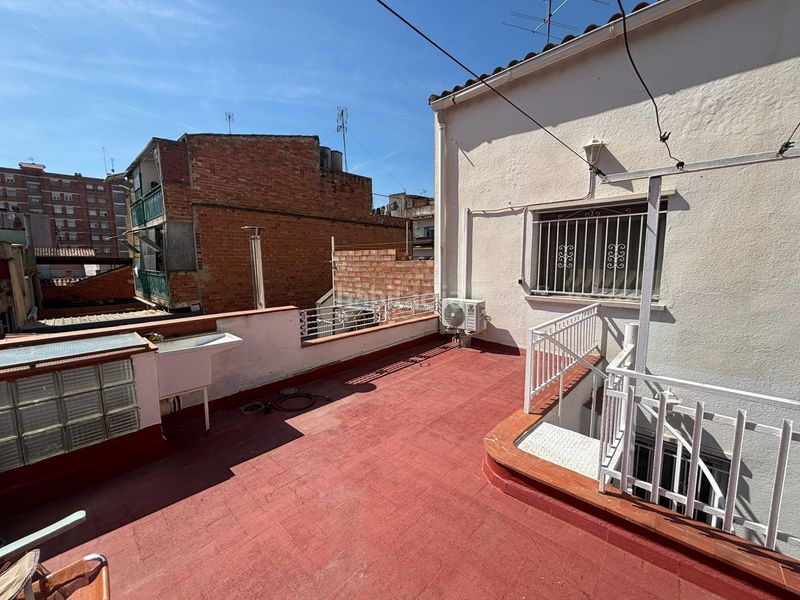 Foto f27cff18-6f22-4d01-a7de-92674c72b4be. Casa amb calefacció a Creu de Barberà Sabadell
