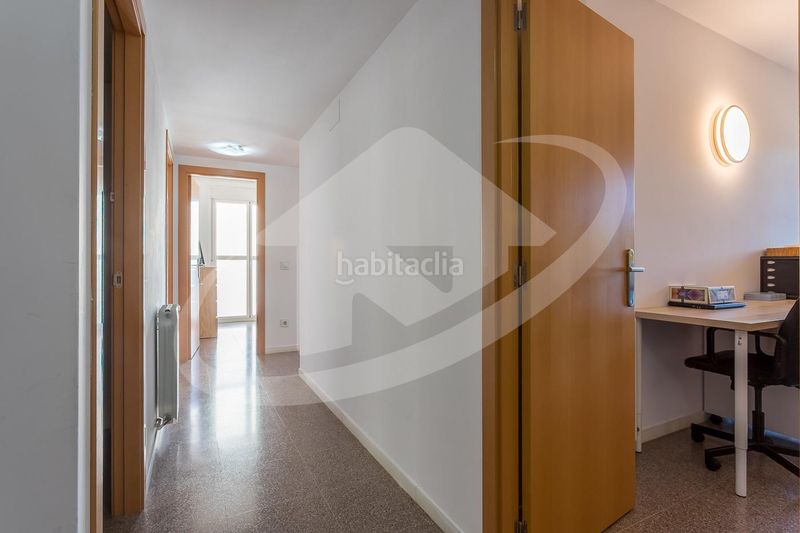 Foto 5f00e4e8-1824-431d-811a-d6e4ec26a2f6. Pis amb calefacció a Els Merinals Sabadell