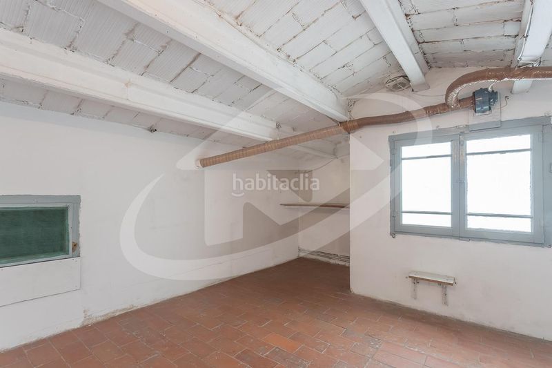 Foto 1c025019-37d9-4969-91a7-eef0dc3d1ced. Casa adossada amb aparcament a Gràcia Sabadell
