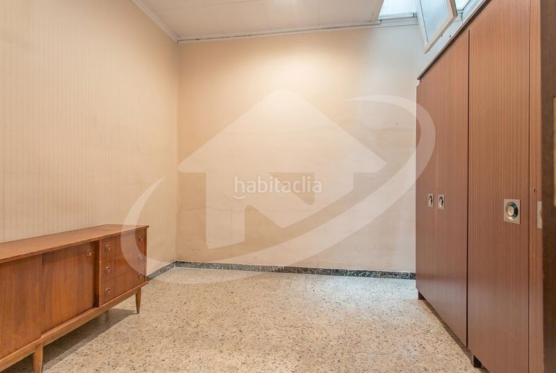Foto 7084ccdb-7426-4710-974d-e3f29bd153b4. Casa adossada amb aparcament a Gràcia Sabadell
