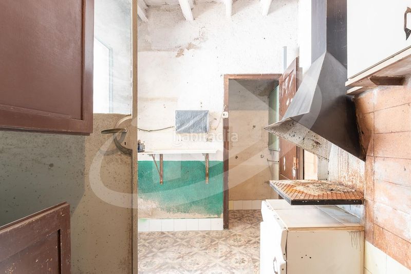 Foto a280e66c-8276-4721-9501-1d3f6007df37. Casa adossada amb aparcament a Gràcia Sabadell