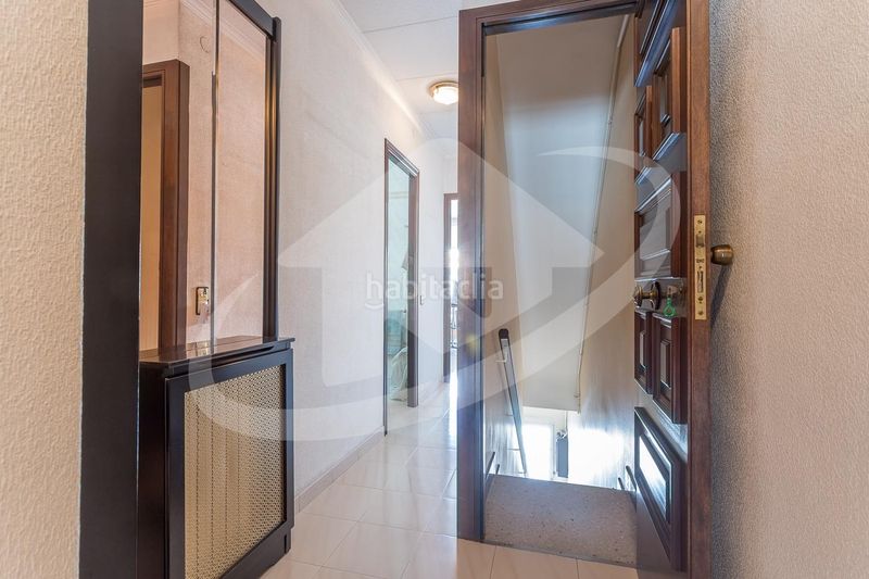 Foto a83340c2-41e7-47b3-a6d0-c99d9f3ec0c8. Casa adossada amb aparcament a Gràcia Sabadell
