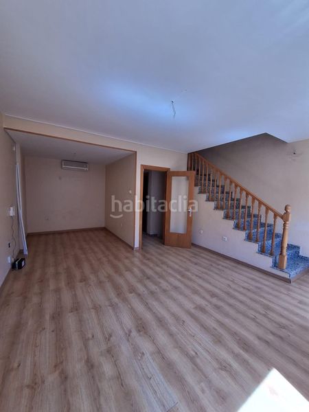 Foto d4809961-a162-4739-b06d-e44f273de973. Casa adossada amb calefacció aparcament a Roc Blanc Terrassa