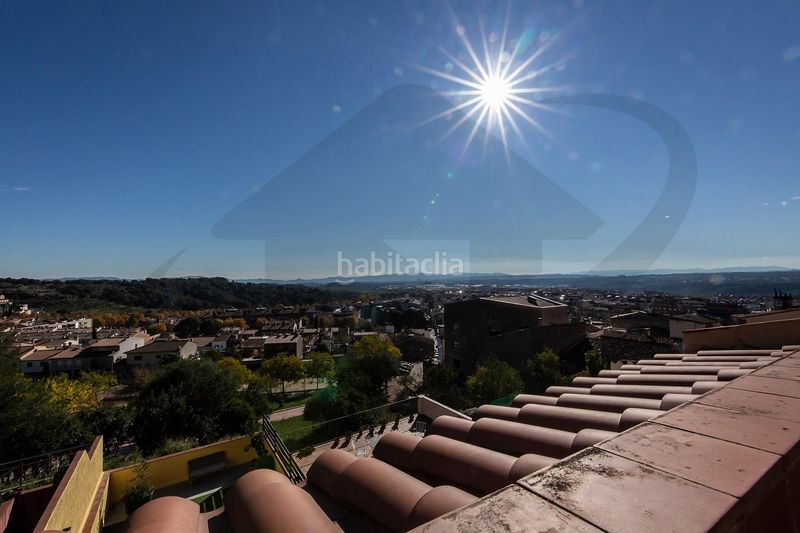 Foto a9664996-6ed9-4013-bd1d-6c37f80bf49e. House with parking in Poble - Casc Antic Castellar del Vallès