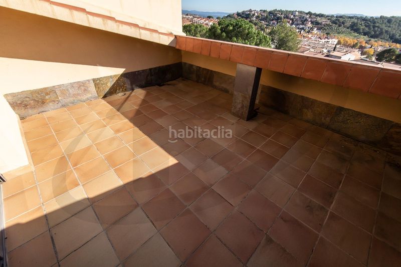 Foto f3c3fecc-92a9-4122-89ae-325f666fe6cd. House with parking in Poble - Casc Antic Castellar del Vallès