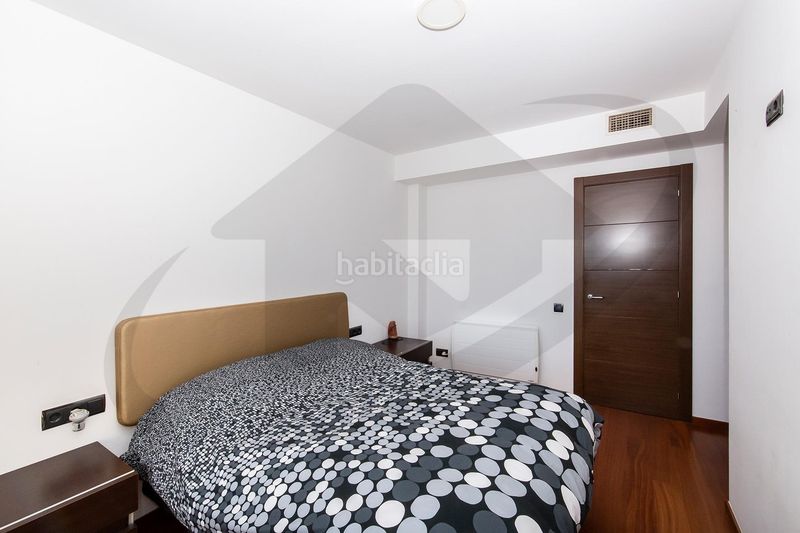 Foto f929fe7a-e89b-4f39-b38b-b4c6c8ce6b58. House with parking in Poble - Casc Antic Castellar del Vallès