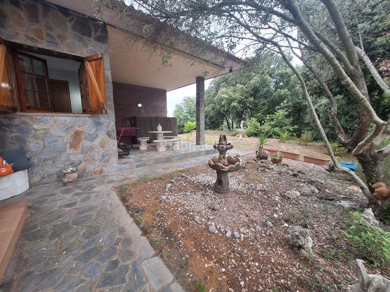 Foto a48305d2-d68f-4a0b-9f5c-8a318eb6a9ef. Country house with parking in El Racó-Sant Feliu del Racó Castellar del Vallès