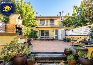 Casa in Sant Llorenç Savall. Oportunidad! casa con jardín de 200m2 en el centro de sant llore