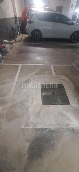 Foto ec474ac1-222e-45b4-8934-93075cf9137e. Aparcament de moto a Centre Sabadell