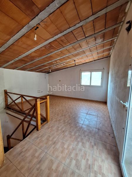 Foto ca20884d-b006-41af-85c5-a267484380f8. Masia amb aparcament a Vacarisses