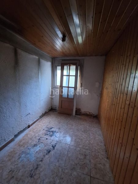 Foto d3dd3aca-f38f-4976-9c91-7f041da93f96. Masia amb aparcament a Vacarisses