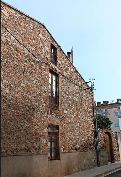 Foto 011779dd-2558-442e-ad7d-727337ee4b7a. Casa amb calefacció aparcament a Eixample - Can Bogunyà Castellar del Vallès