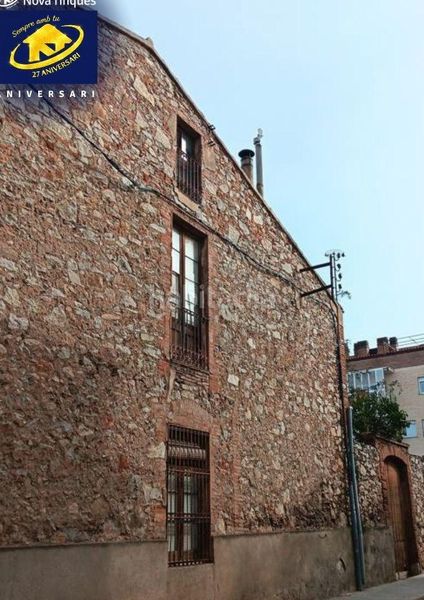 Foto 987298f9-20e4-499d-8a44-78ce25448233. Casa amb calefacció aparcament a Eixample - Can Bogunyà Castellar del Vallès