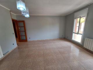 Pis a Poble - Casc Antic. Espectacular piso de 4 habitaciones