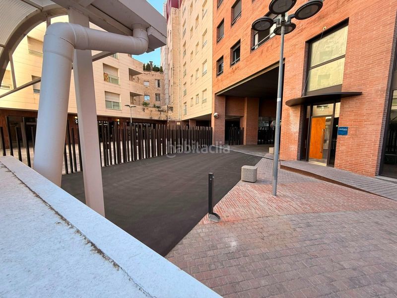 Foto d629a522-5aef-454e-a44a-d43618dfa9af. Aparcament cotxe a Creu Alta Sabadell