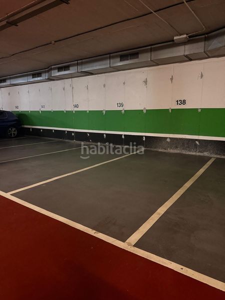 Foto e40fe3d6-07a8-4a4e-ad5e-5879d6d77e4d. Aparcament cotxe a Creu Alta Sabadell