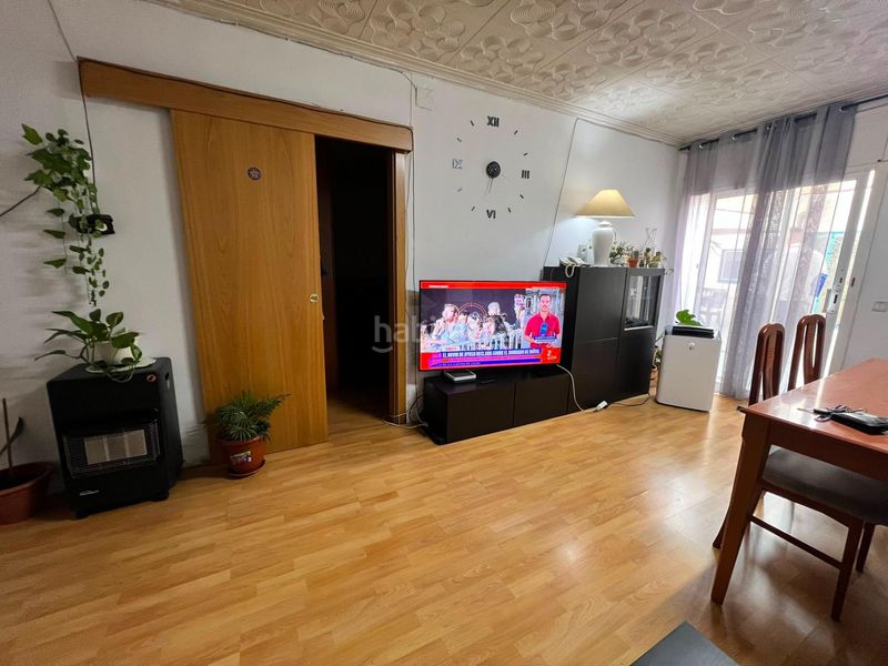 Foto a29b6337-54d7-45fb-8c32-38af3671db8d. Casa amb aparcament a Ca n'Oriac Sabadell