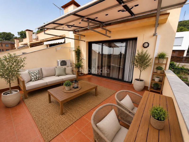 Foto d69b0680-ee4f-431c-b4e9-a009992a6e25. Casa adossada amb calefacció aparcament a Eixample - Can Bogunyà Castellar del Vallès