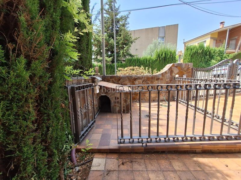 Foto 69bdfc03-b563-40da-884a-018c313f3110. Casa amb calefacció aparcament piscina a Airesol Castellar del Vallès
