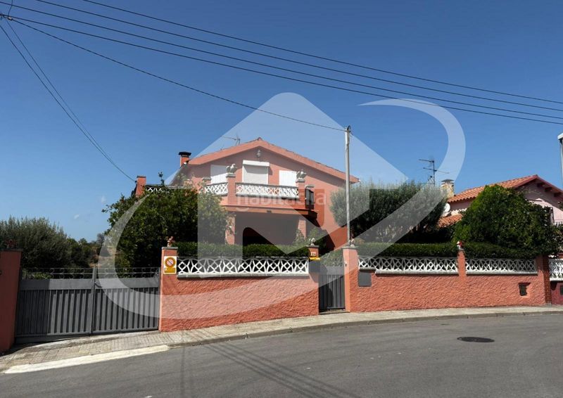 Foto 996fa702-7472-42f7-b294-4c672c8b1f15. Casa amb calefacció aparcament a Sentmenat