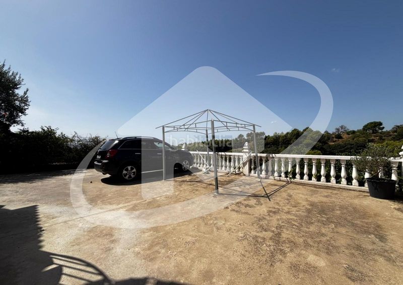 Foto d7576d30-8e53-4dcf-963d-11d7405e4bde. Casa amb calefacció aparcament a Sentmenat
