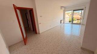 Etagenwohnung in Sentmenat. Oportunidad amplio piso de 3 habitaciones en sentmenat