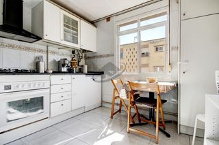 Flat in Creu de Barberà. Piso todo exterior soleado orientado a sur