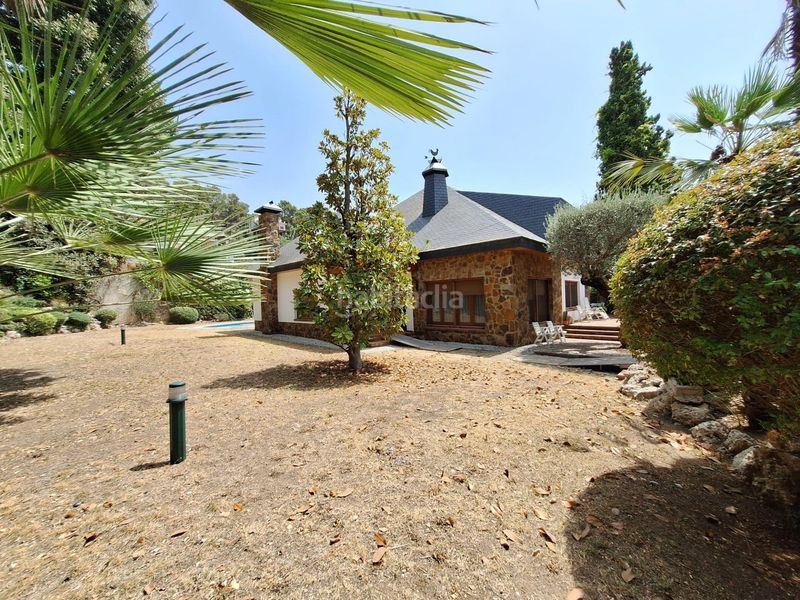 Foto 347451a0-974d-4ddc-a973-533c241f7729. Casa amb calefacció aparcament piscina a Airesol Castellar del Vallès