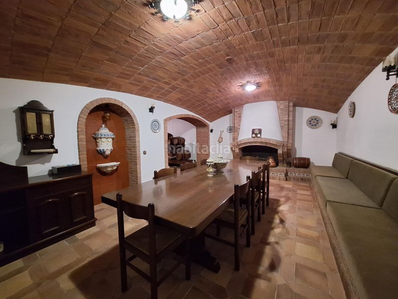Foto 44decaae-1cf6-4e4d-8978-911f8f701c8d. Casa amb calefacció aparcament piscina a Airesol Castellar del Vallès