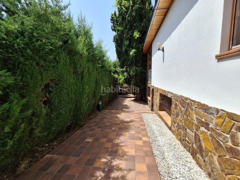 Foto 91ffcf17-15b8-4e91-be07-3d8e5b60066d. Casa amb calefacció aparcament piscina a Airesol Castellar del Vallès