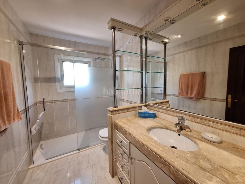 Foto ba06b7dd-b536-4071-8d09-6c1623095999. Casa amb calefacció aparcament piscina a Airesol Castellar del Vallès