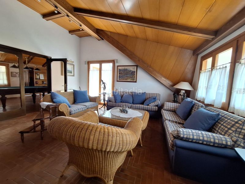 Foto c8e992dd-2156-4bdb-b695-85725651c917. Casa amb calefacció aparcament piscina a Airesol Castellar del Vallès