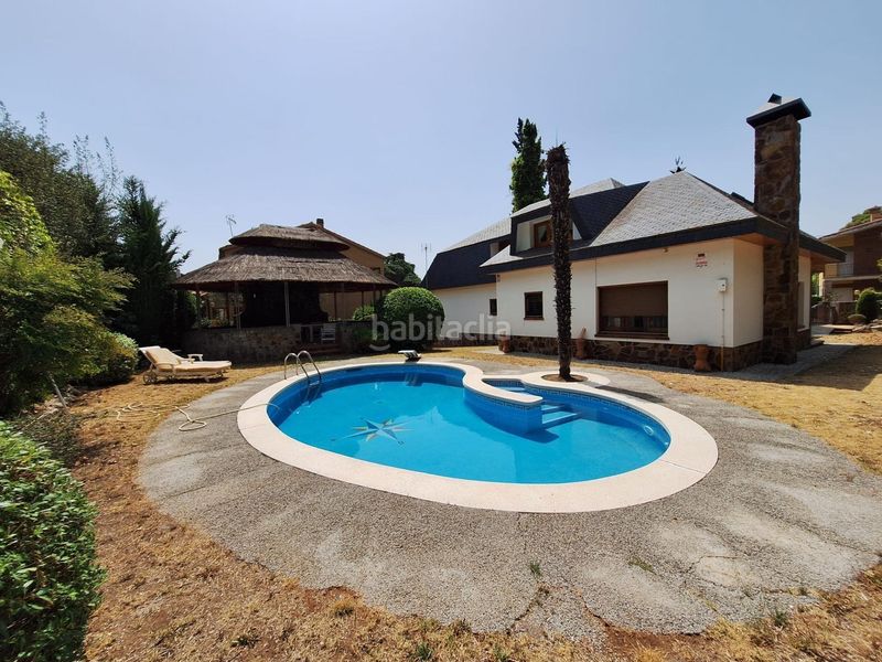 Foto f931a596-fd3a-457f-b0da-0fea3dcff948. Casa amb calefacció aparcament piscina a Airesol Castellar del Vallès