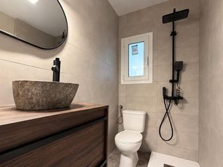 Appartement à Pont Vell. Oportunidad! vivienda totalmente reformada en ripollet, a escaso