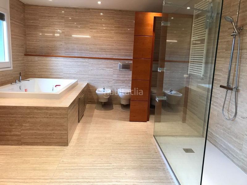 Foto 59ebb747-4d52-4c1c-8a59-f66c97f235c8. Casa con riscaldamento parcheggio piscina in Golf-Can Trabal Sant Cugat del Vallès