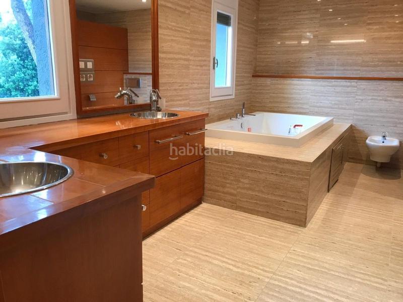 Foto 6f510965-6899-42d7-b640-35e4da958853. Casa con riscaldamento parcheggio piscina in Golf-Can Trabal Sant Cugat del Vallès