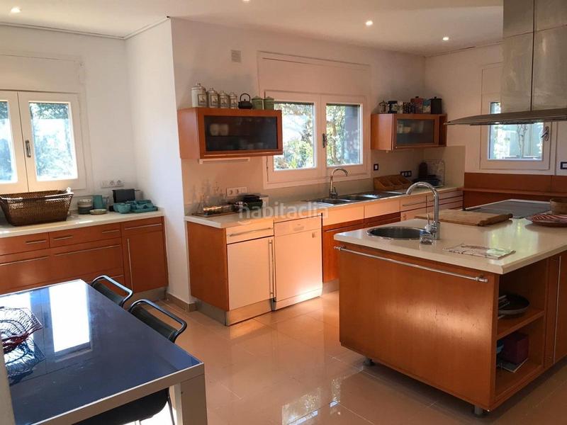 Foto c84ed401-7b10-4bc6-bf32-415a05a88387. Casa con riscaldamento parcheggio piscina in Golf-Can Trabal Sant Cugat del Vallès