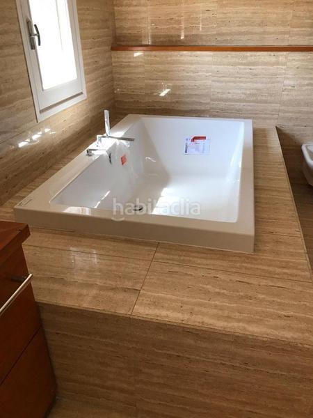 Foto d90653bc-fe4c-4af3-9c1f-2a072da5ca3d. Casa con riscaldamento parcheggio piscina in Golf-Can Trabal Sant Cugat del Vallès