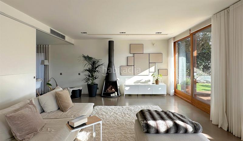 Foto 8deac6bf-7c5f-417d-9399-2634f61213cd. Chalet mit kamin heizung parking pool in Golf-Can Trabal Sant Cugat del Vallès